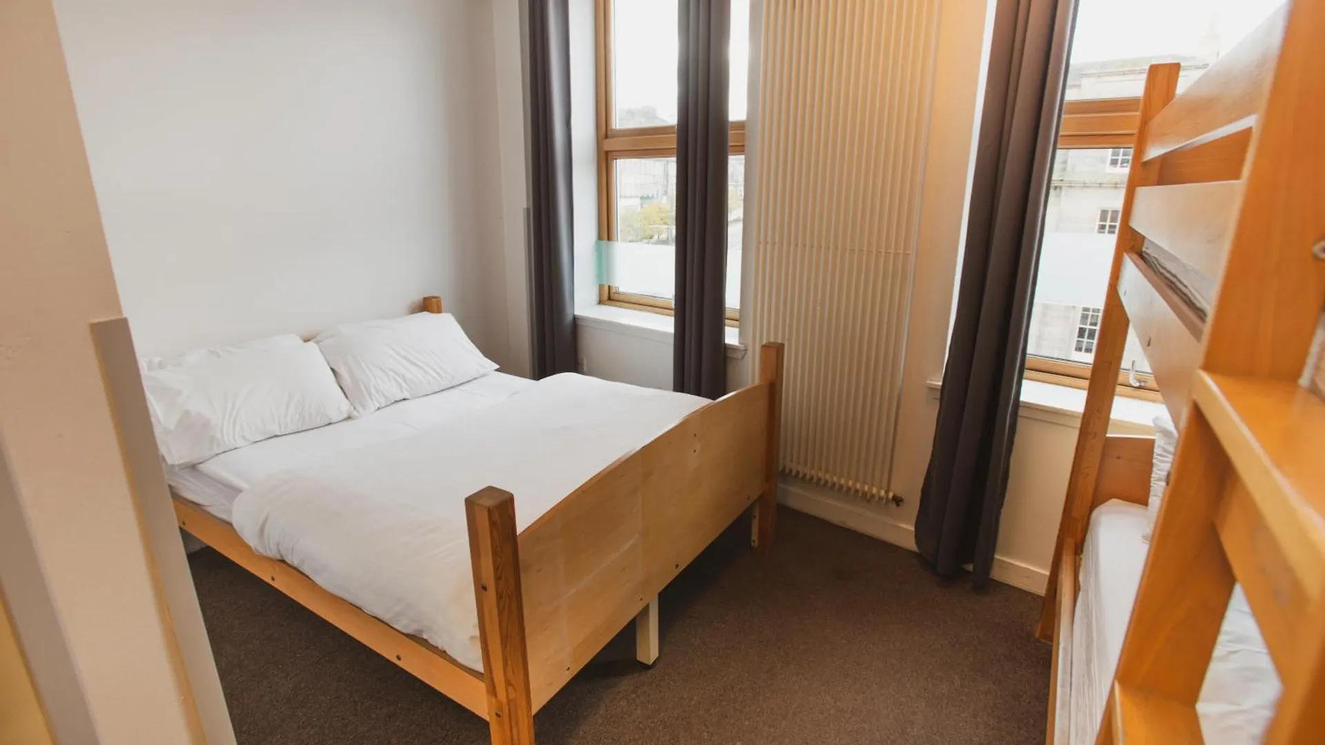 Edinburgh Central Accommodation 0*,  Reino Unido